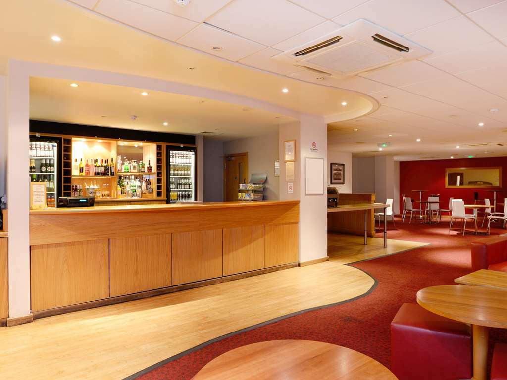 Travelodge Worcester Restoran fotoğraf